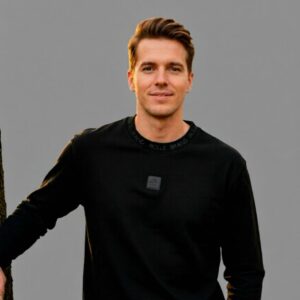 חולצה רולי שחר